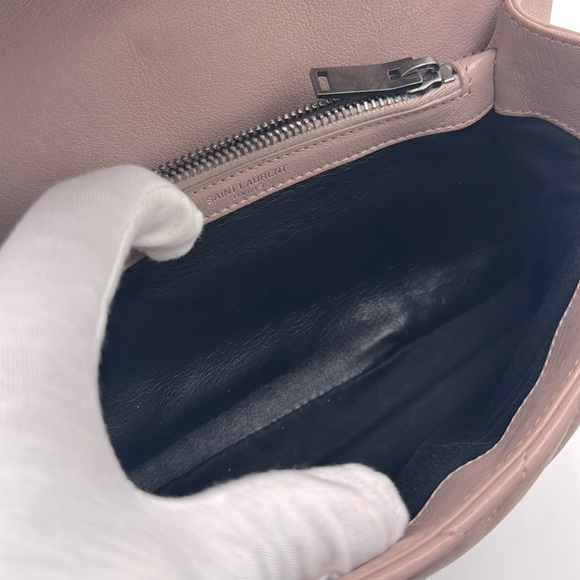 ‼️SOLD‼️Saint Laurent Classic College Bag Matelasse Chevron Leather Medium - Picture 14 of 17